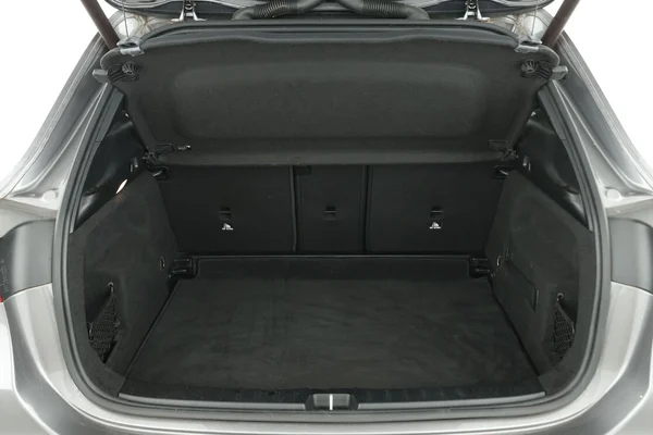 Mercedes-Benz GLA-Klasse (2021) — foto 8 van 16