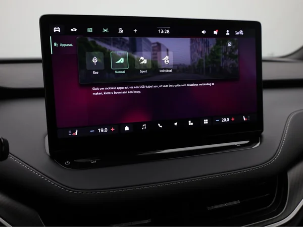 SKODA Elroq (2025) — foto 9 van 21