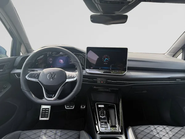 VOLKSWAGEN Golf VIII (2026) — foto 11 van 16