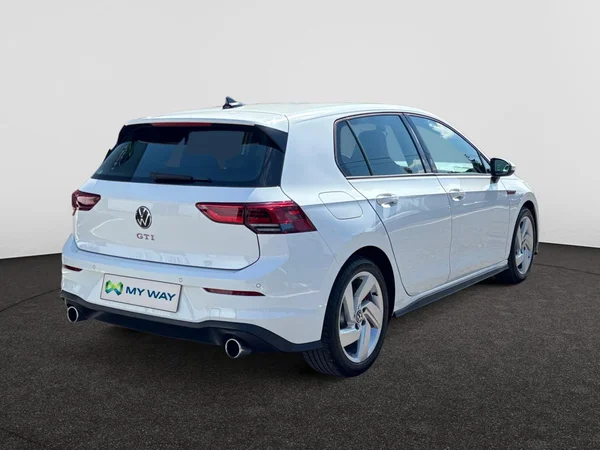 VOLKSWAGEN Golf VIII GTI (2024) — foto 20 van 24