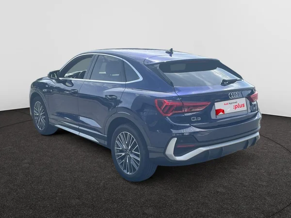 AUDI Q3 Sportback (2024) — foto 12 van 20