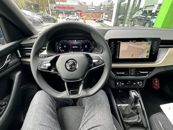 SKODA Scala (2024) — foto 11 van 22