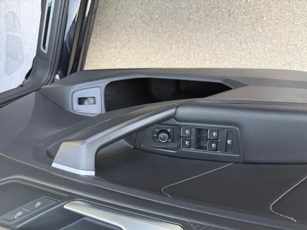VOLKSWAGEN Tiguan Allspace Dsl (2024) — foto 3 van 22