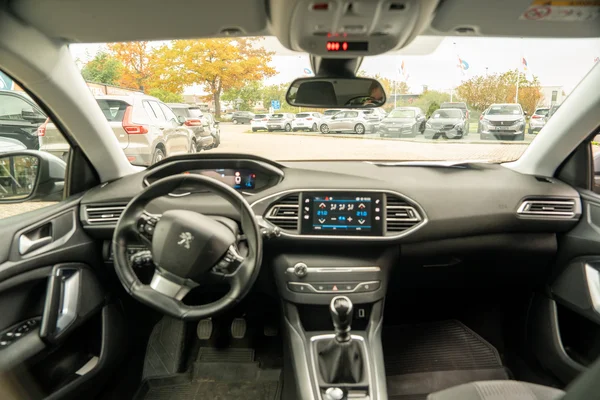 Peugeot 308 (2021) — foto 47 van 64