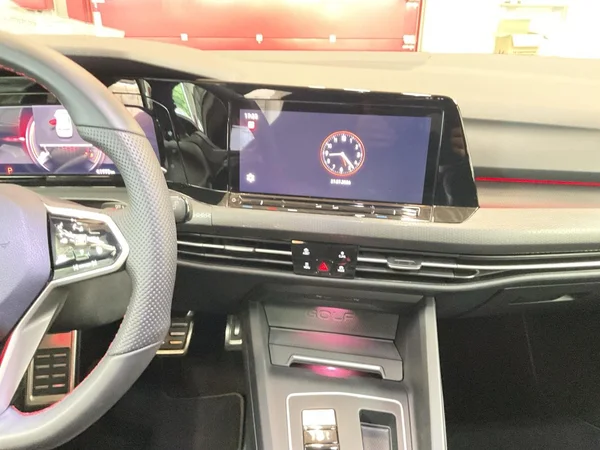VOLKSWAGEN Golf VIII GTI (2021) — foto 5 van 23