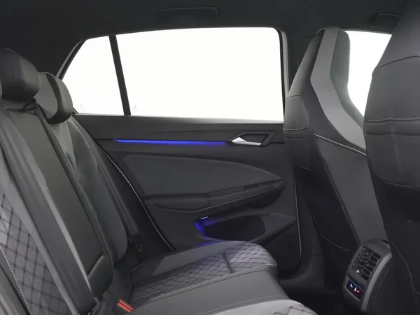 Volkswagen Golf (2024) — foto 17 van 22