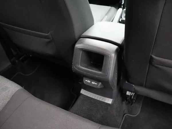 VOLKSWAGEN T-Cross (2025) — foto 5 van 27