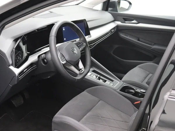 VOLKSWAGEN Golf VIII SW (2025) — foto 21 van 23