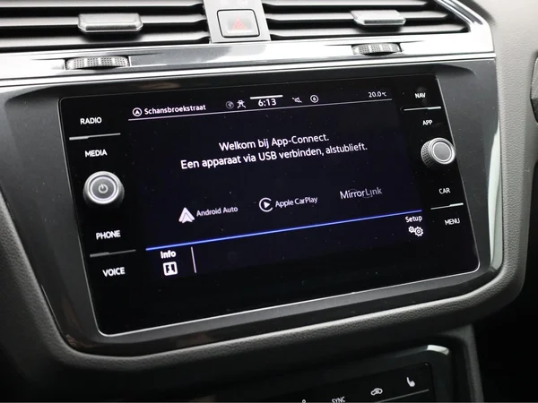 VOLKSWAGEN Tiguan eHybrid (PHEV) (2022) — foto 13 van 22