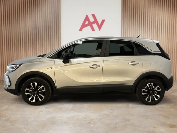 Opel Crossland (2023) — foto 2 van 28