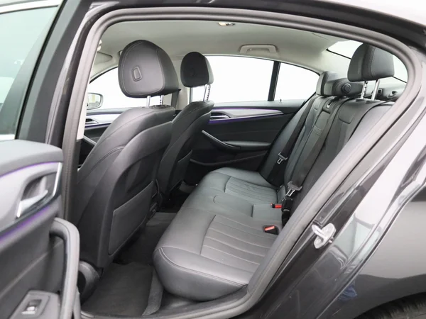 BMW 5 Reeks (2022) — foto 4 van 46
