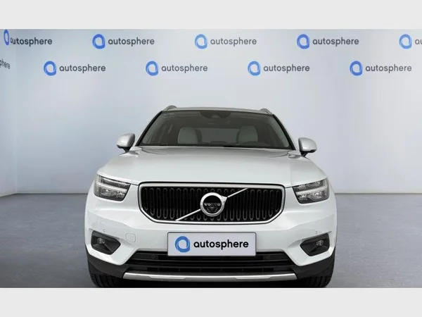 Volvo XC40 (2021) — foto 8 van 15