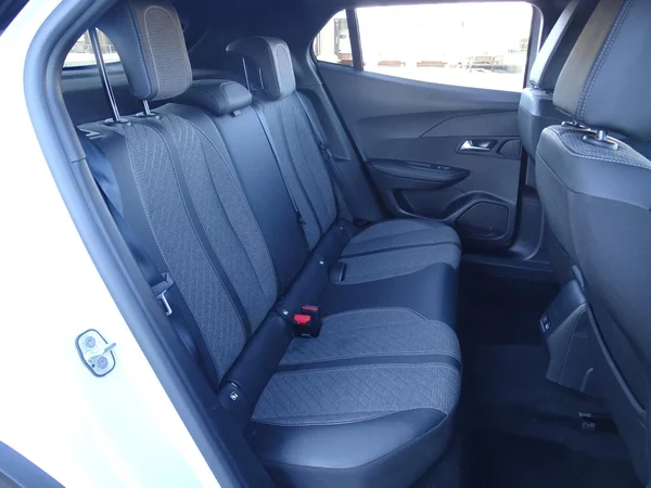 Peugeot 2008 (2025) — foto 5 van 22