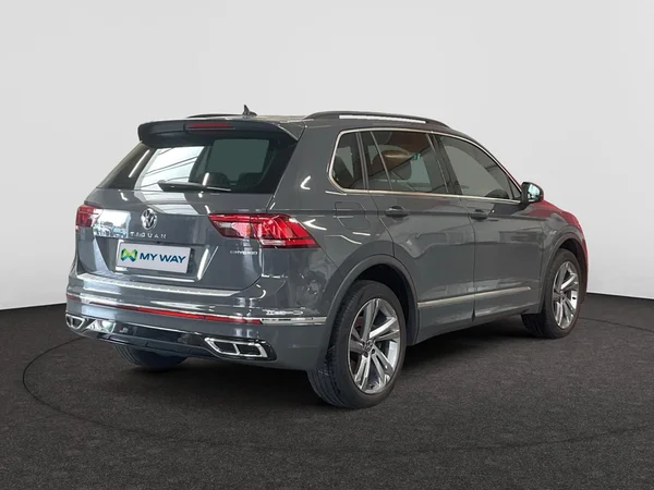 VOLKSWAGEN Tiguan eHybrid (PHEV) (2022) — foto 18 van 22