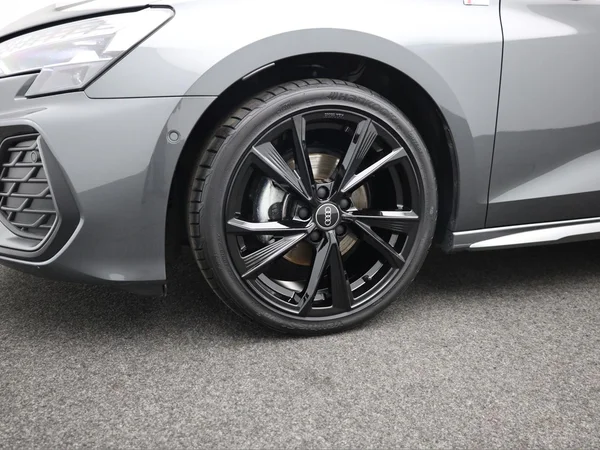 AUDI A3 Sportback (2025) — foto 3 van 22