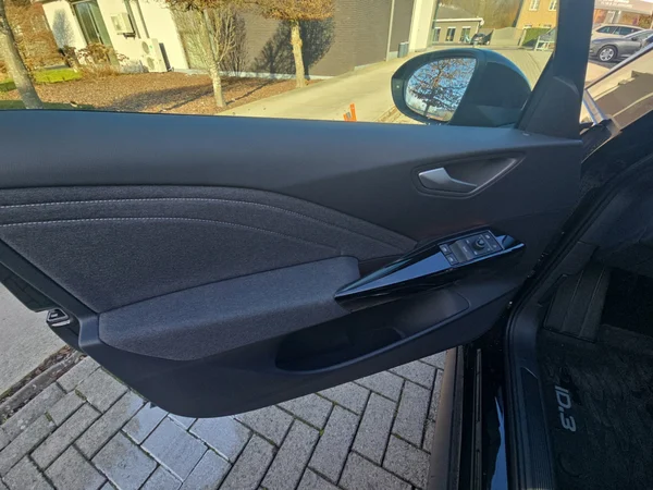 VOLKSWAGEN ID.3 (2025) — foto 11 van 24