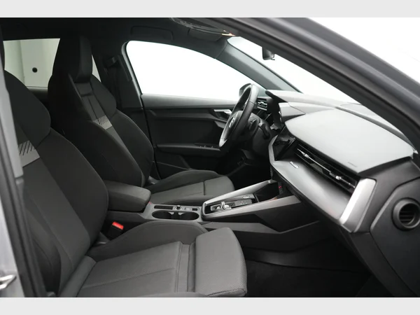 AUDI A3 Sportback PHEV (2024) — foto 4 van 29
