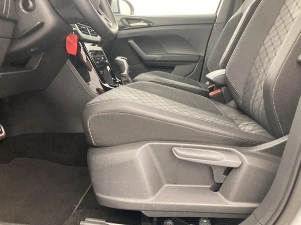 VOLKSWAGEN T-Cross (2025) — foto 27 van 36
