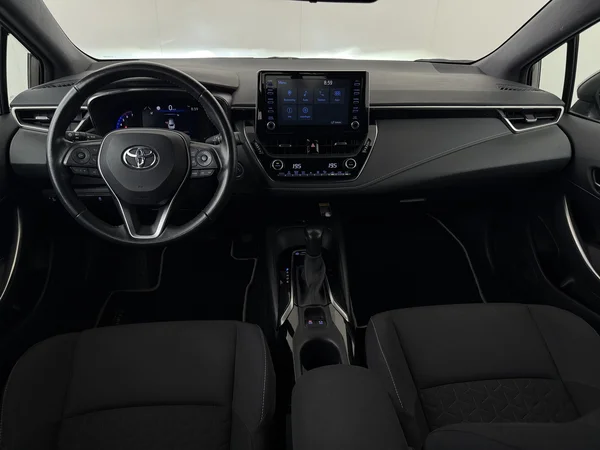 TOYOTA Corolla (2022) — foto 27 van 27