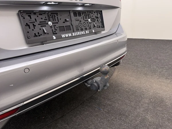 VOLKSWAGEN Passat Variant (2022) — foto 10 van 26