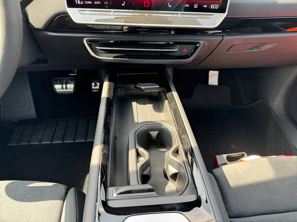 VOLKSWAGEN ID.7 (2026) — foto 13 van 21