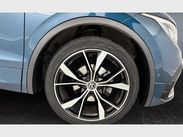 Volkswagen Tiguan (2021) — foto 30 van 31