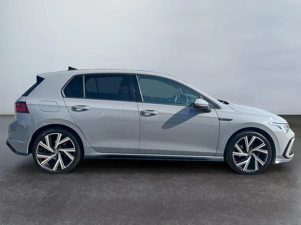 VOLKSWAGEN Golf VIII Dsl (2022) — foto 20 van 25