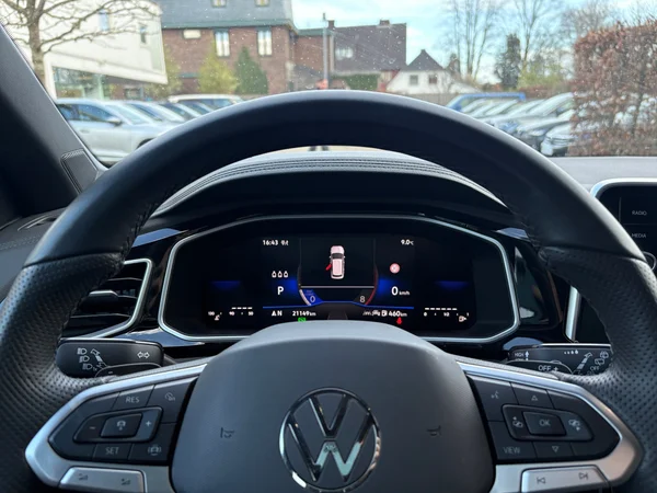 VOLKSWAGEN T-Roc (2025) — foto 7 van 24
