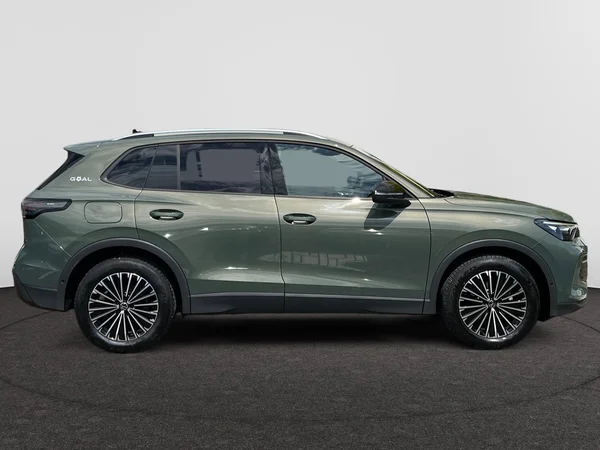 VOLKSWAGEN Tiguan (2025) — foto 7 van 24