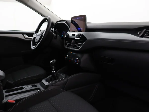 FORD Kuga (2024) — foto 3 van 28