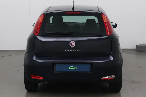 Fiat Punto (2017) — foto 16 van 21