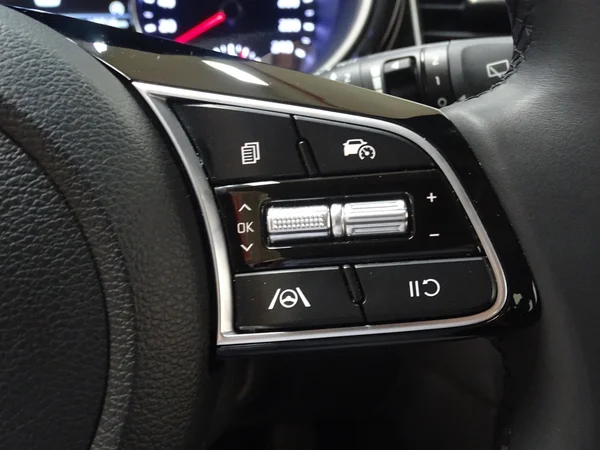 Kia cee'd (2024) — foto 7 van 23