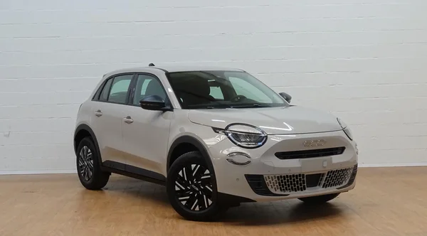 Fiat 600 (2025) — foto 12 van 20