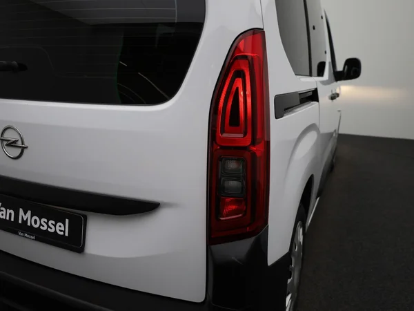 Opel Combo Life (2022) — foto 22 van 34