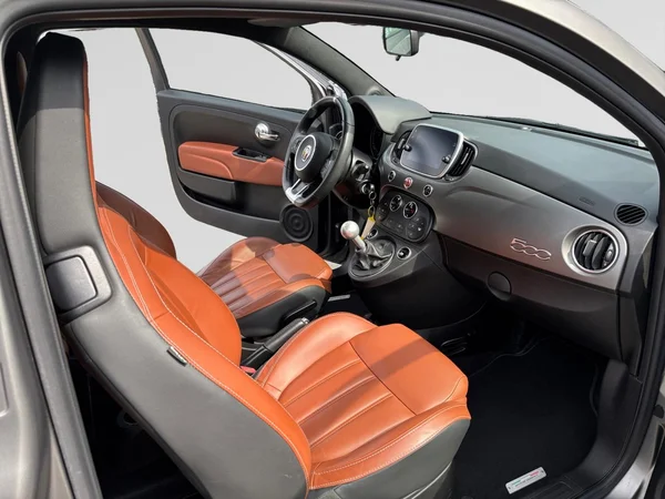 ABARTH 595C (2019) — foto 8 van 24