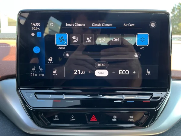 VOLKSWAGEN ID.4 (2023) — foto 7 van 23