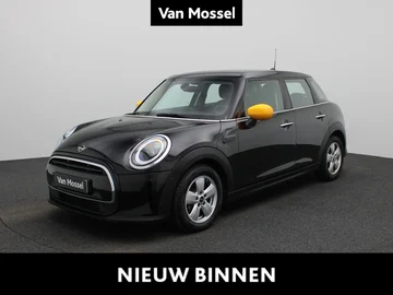 MINI One (2021)