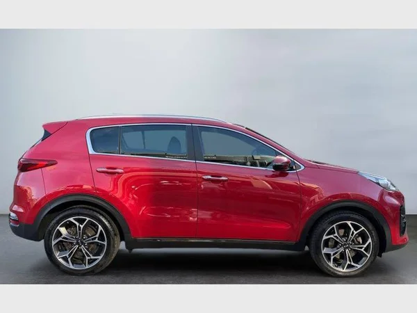 Kia SPORTAGE (2021) — foto 24 van 29