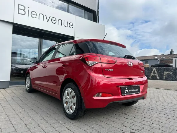 Hyundai I20 (2017) — foto 13 van 16