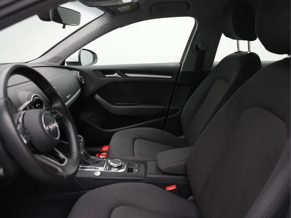 AUDI A3 Sportback (2019) — foto 3 van 26