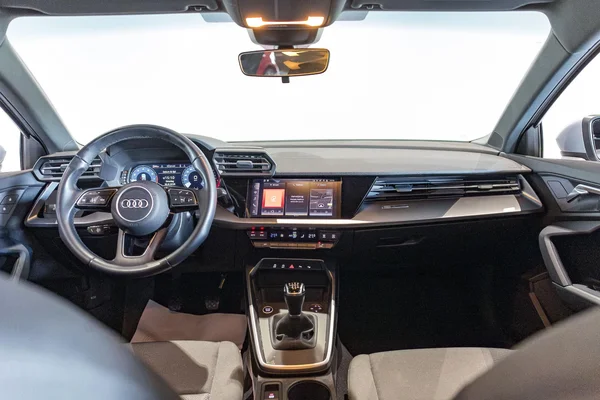 Audi A3 (2022) — foto 8 van 38