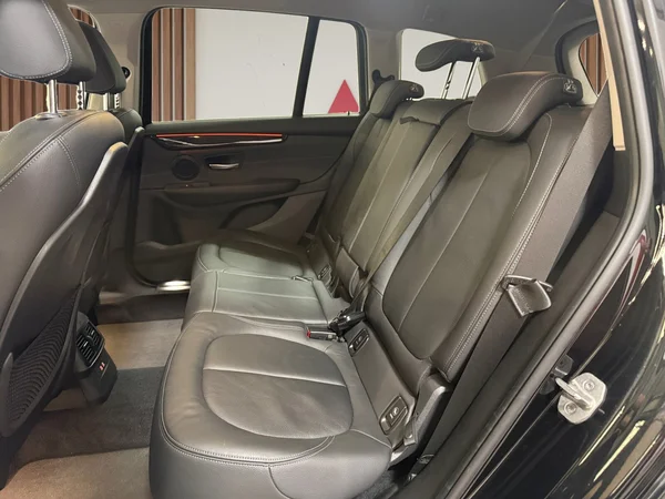 BMW 216-Gran-Tourer (2020) — foto 19 van 30