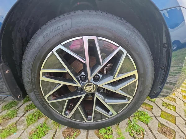 SKODA Octavia Combi (2021) — foto 17 van 24