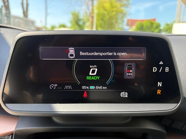 CUPRA Tavascan (2026) — foto 6 van 24