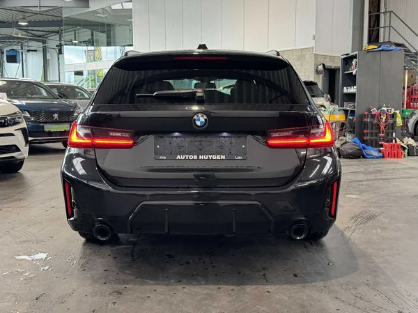 BMW 320 Touring (2022) — foto 15 van 20