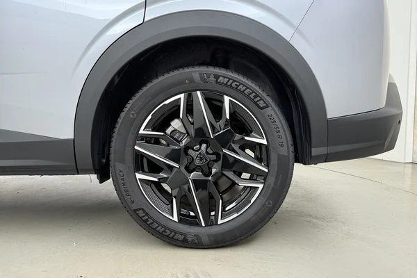 Peugeot 5008 (2025) — foto 17 van 20