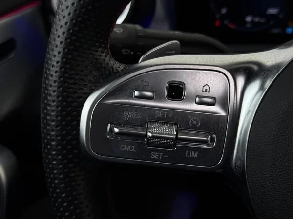 MERCEDES CLA 250 (2021) — foto 9 van 35