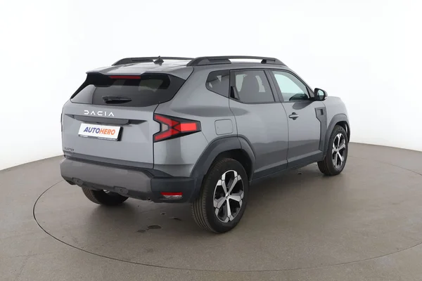 Dacia Duster (2024) — foto 12 van 16