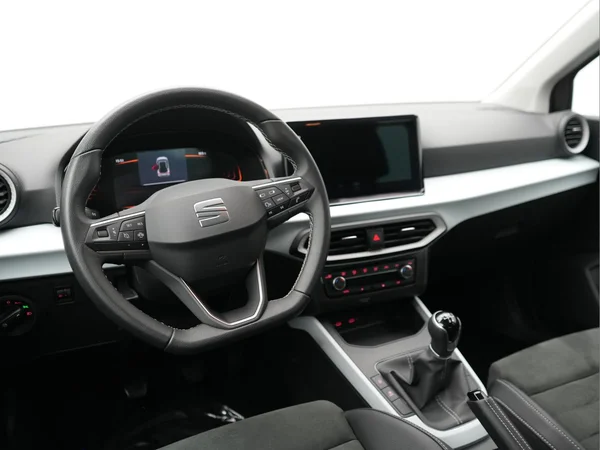 SEAT Arona (2023) — foto 9 van 40