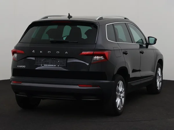 SKODA Karoq (2022) — foto 21 van 27